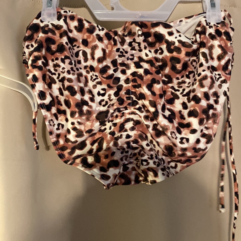 3/$20 Women’s size XL two piece bathing suit - Picture 7 of 14